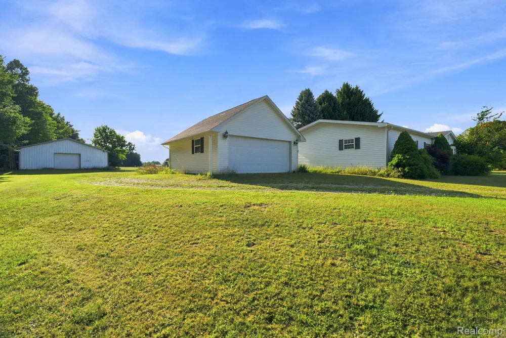 2390 Lakeshore Road Sanilac Township, MI 48401
