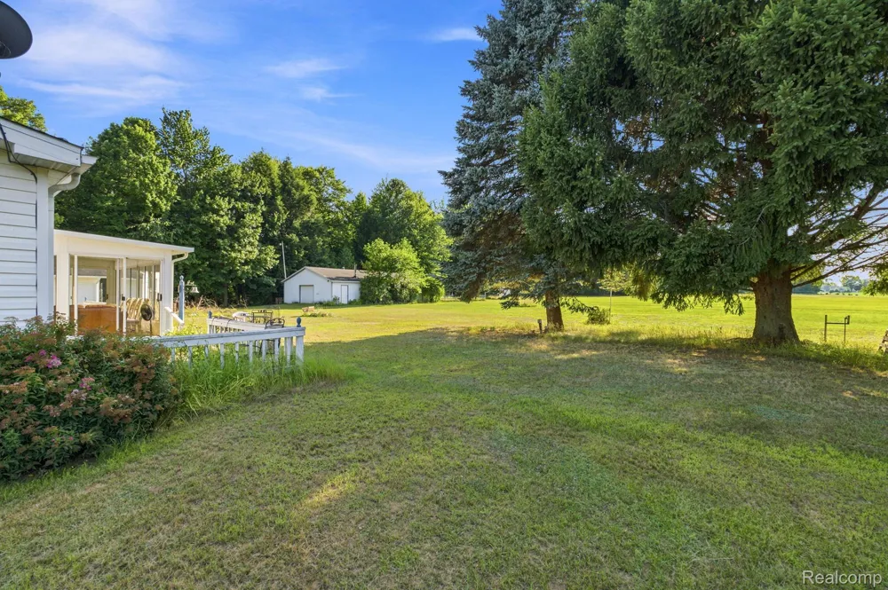 2390 Lakeshore Road Sanilac Township, MI 48401
