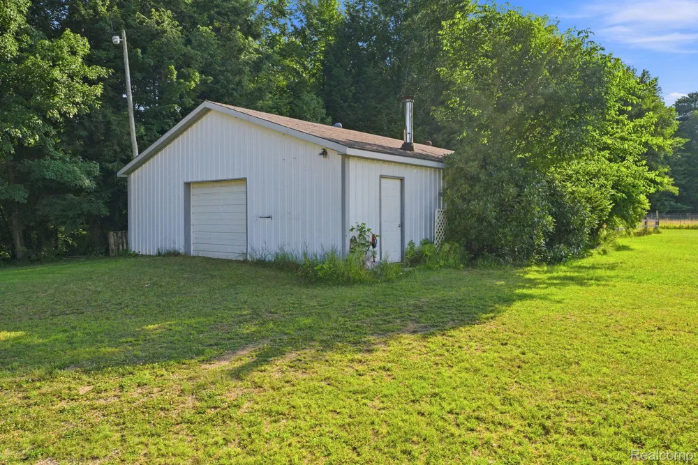 2390 Lakeshore Road Sanilac Township, MI 48401