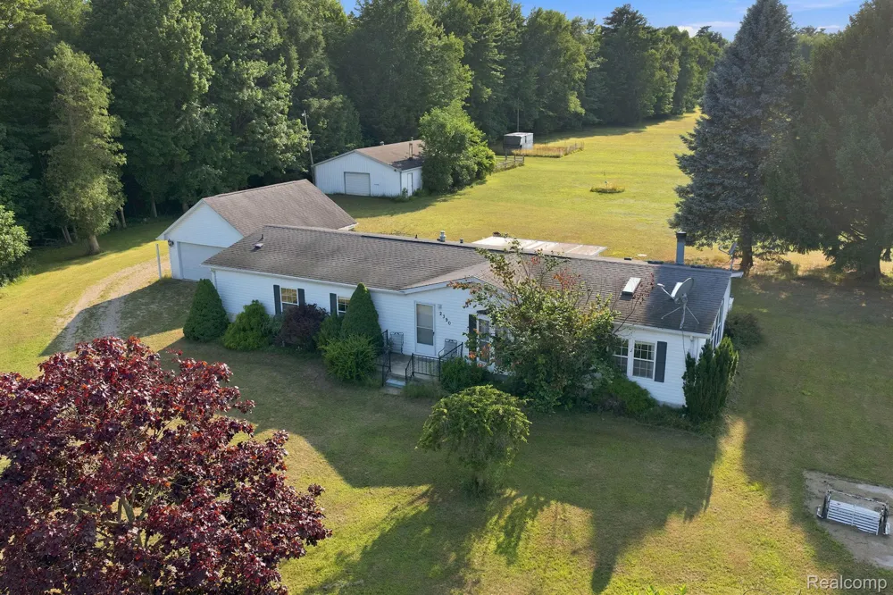 2390 Lakeshore Road Sanilac Township, MI 48401