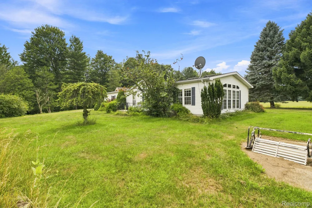 2390 Lakeshore Road Sanilac Township, MI 48401