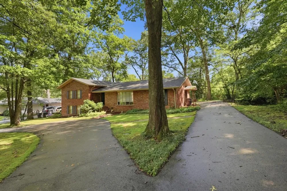 747 Timber Ln Cookeville, TN 38501