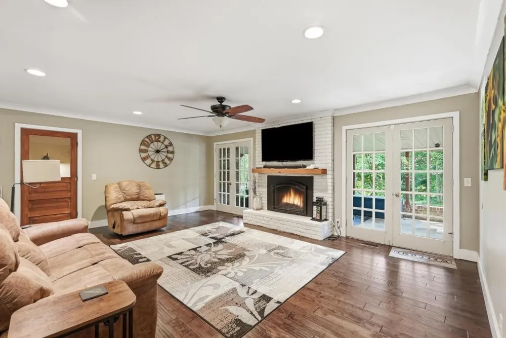 747 Timber Ln Cookeville, TN 38501