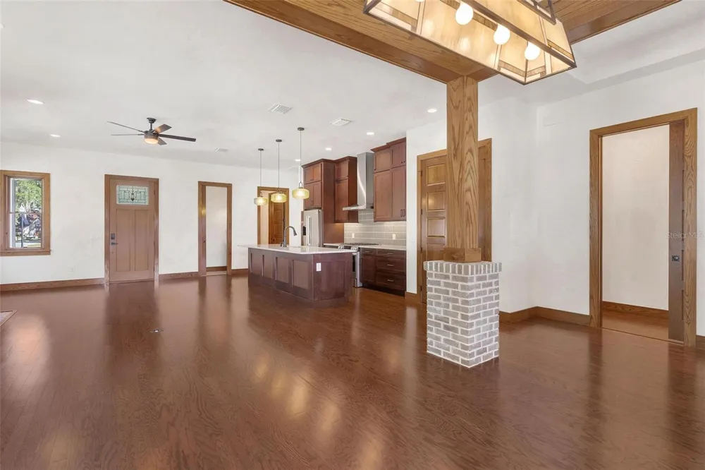1000 S 9TH STREET #na Leesburg, FL 34748