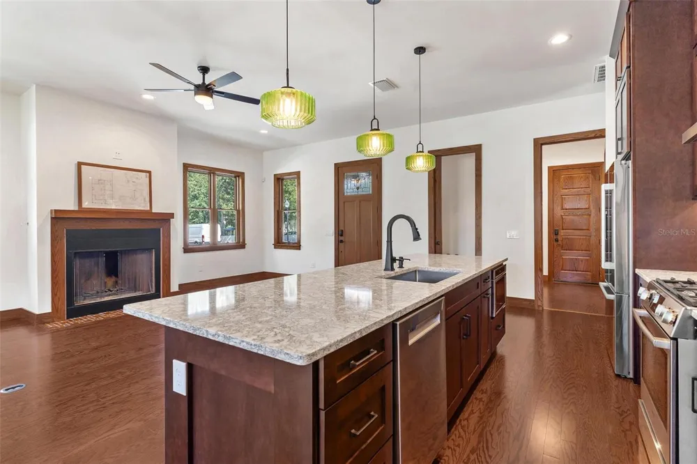 1000 S 9TH STREET #na Leesburg, FL 34748