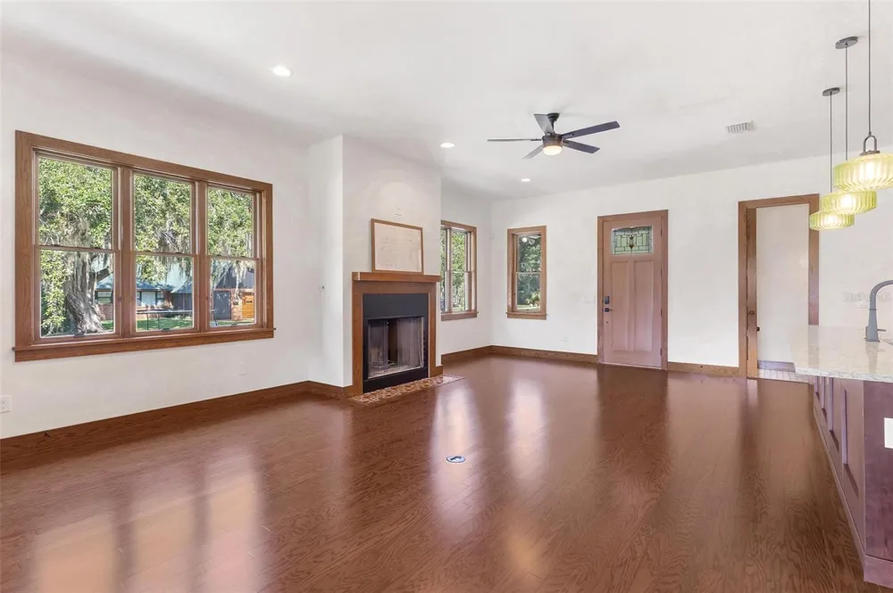 1000 S 9TH STREET #na Leesburg, FL 34748