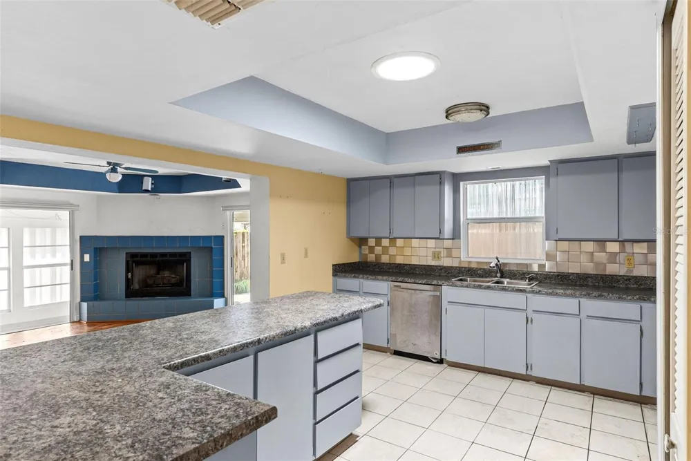 436 MANOR BOULEVARD Palm Harbor, FL 34683