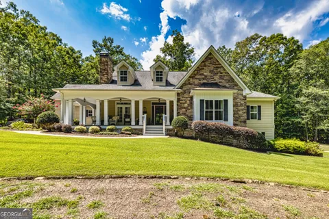 210 Mockingbird LN
