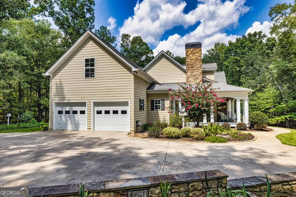 210 Mockingbird LN Brooks, GA 30205