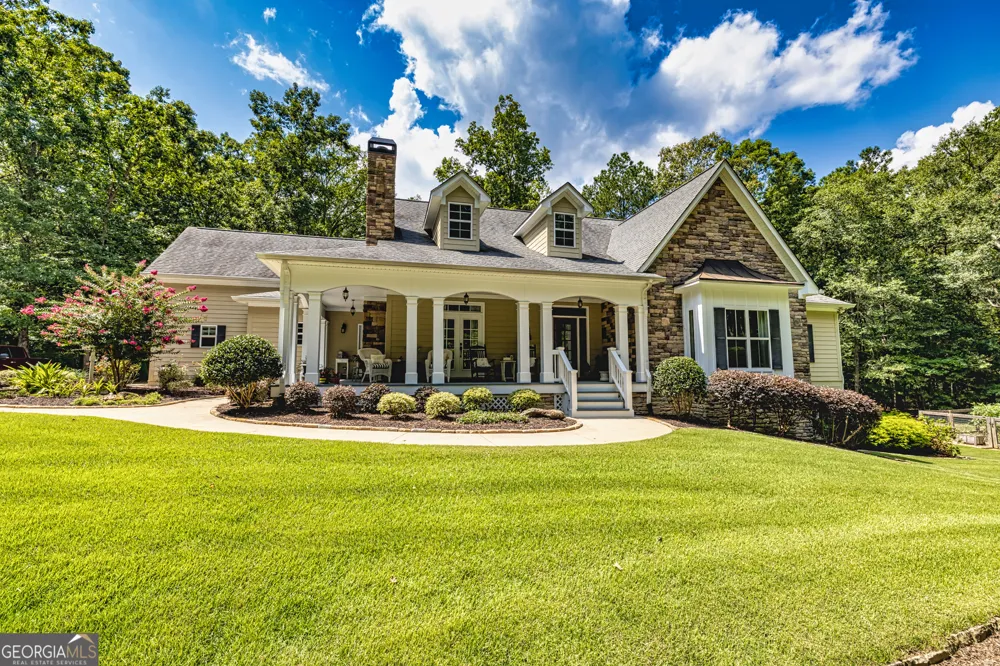 210 Mockingbird LN Brooks, GA 30205