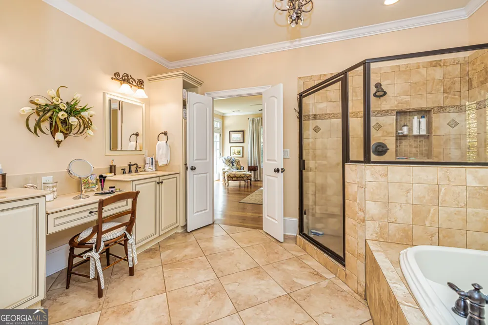 210 Mockingbird LN Brooks, GA 30205