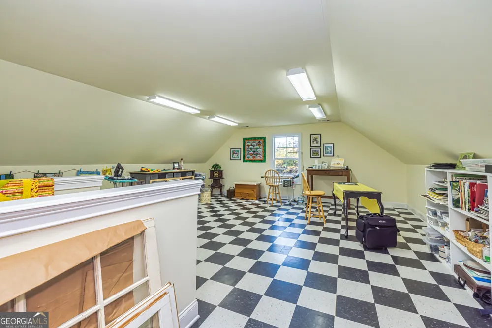 210 Mockingbird LN Brooks, GA 30205