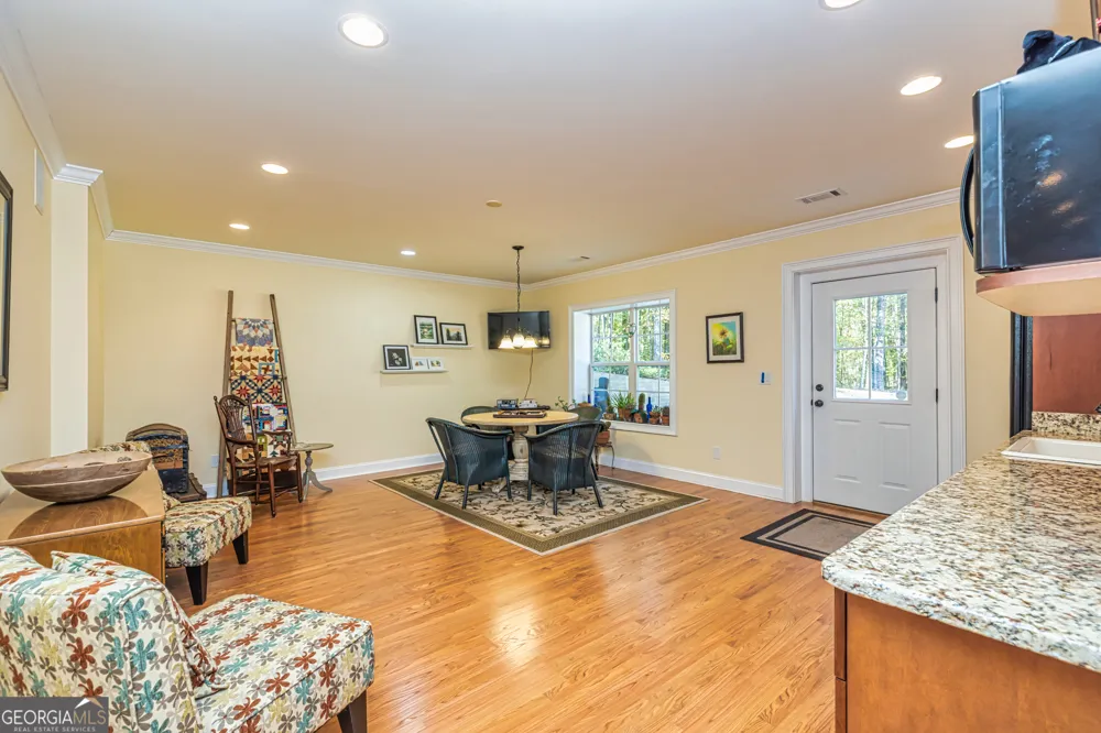 210 Mockingbird LN Brooks, GA 30205