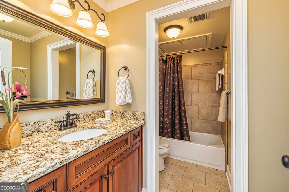 210 Mockingbird LN Brooks, GA 30205
