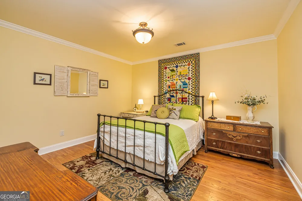 210 Mockingbird LN Brooks, GA 30205