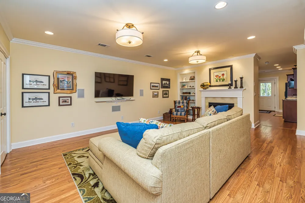 210 Mockingbird LN Brooks, GA 30205