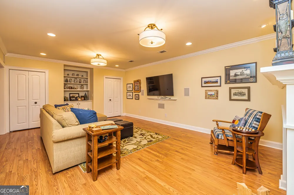 210 Mockingbird LN Brooks, GA 30205