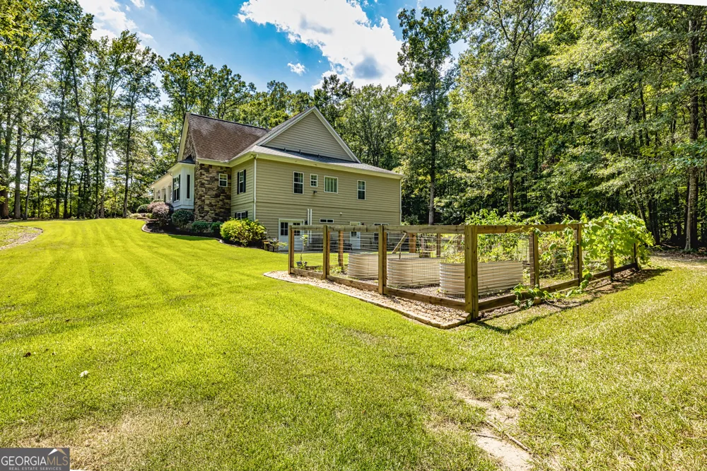 210 Mockingbird LN Brooks, GA 30205