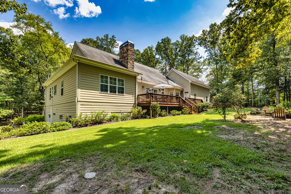 210 Mockingbird LN Brooks, GA 30205