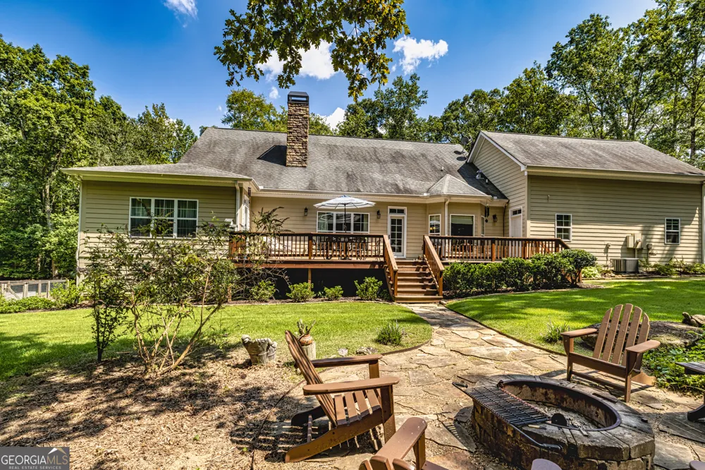 210 Mockingbird LN Brooks, GA 30205