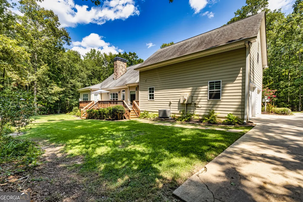 210 Mockingbird LN Brooks, GA 30205