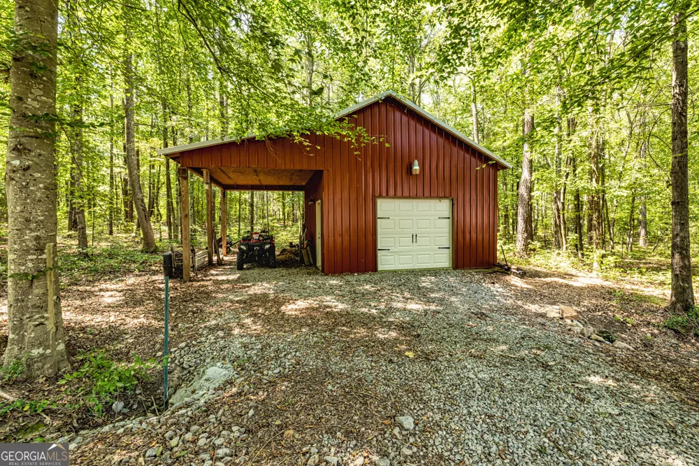 210 Mockingbird LN Brooks, GA 30205