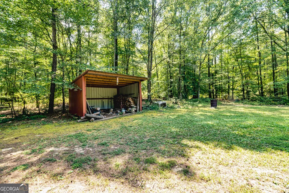 210 Mockingbird LN Brooks, GA 30205