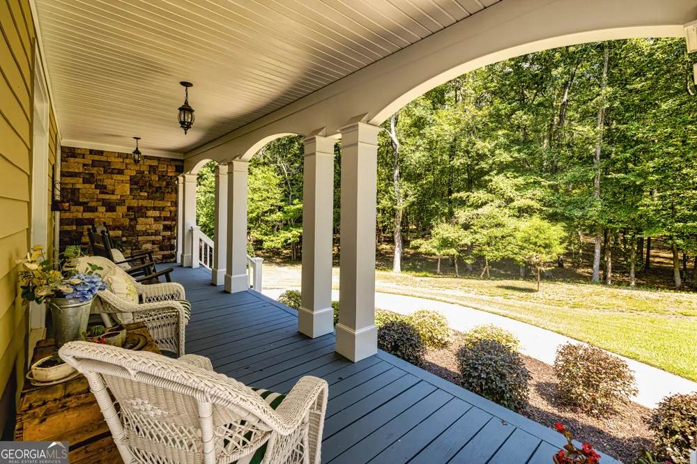 210 Mockingbird LN Brooks, GA 30205