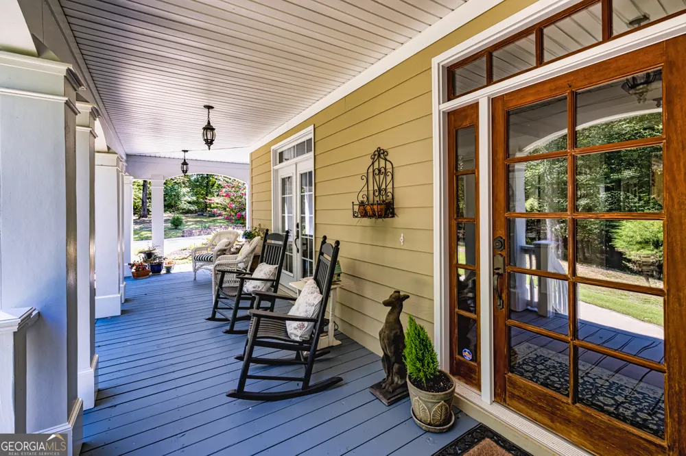 210 Mockingbird LN Brooks, GA 30205
