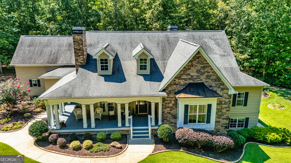210 Mockingbird LN Brooks, GA 30205