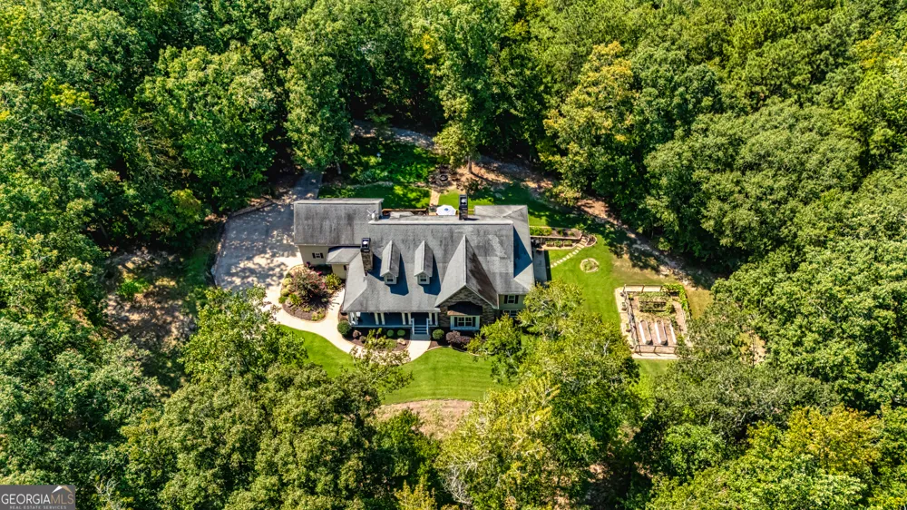 210 Mockingbird LN Brooks, GA 30205