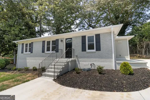 66 Troy ST