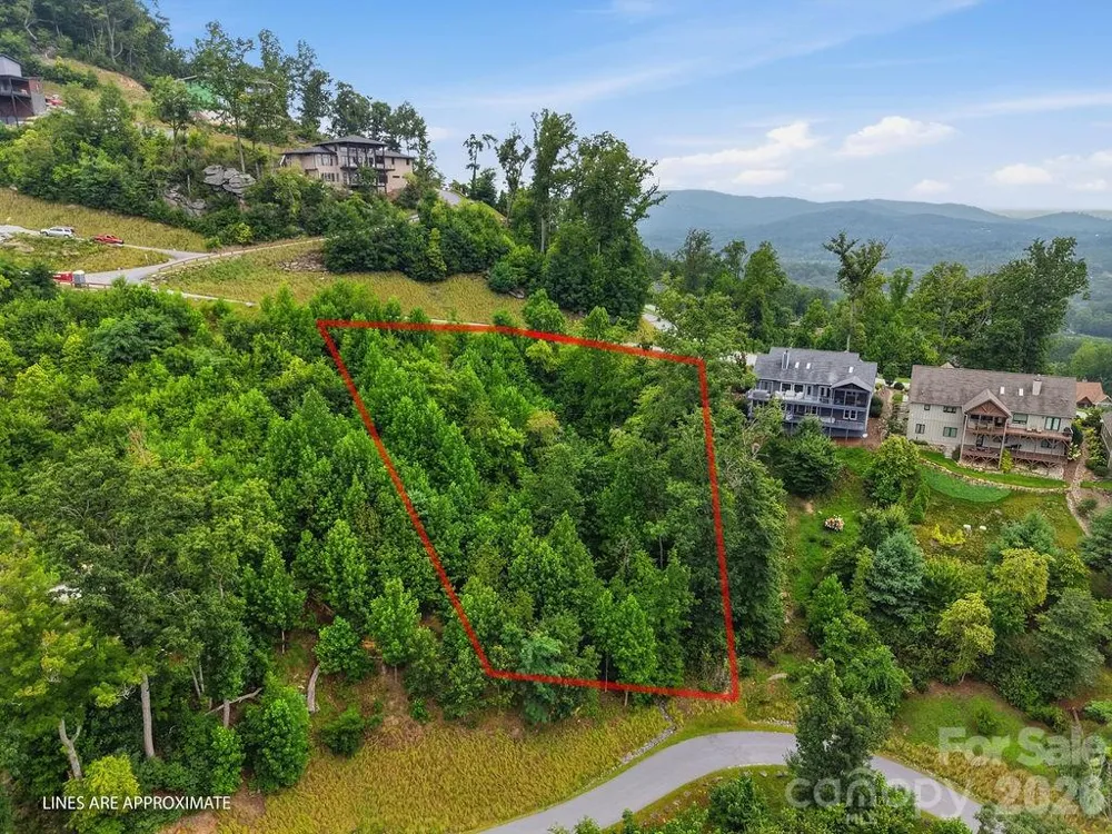 21 Marble Heights Trail Hendersonville, NC 28791