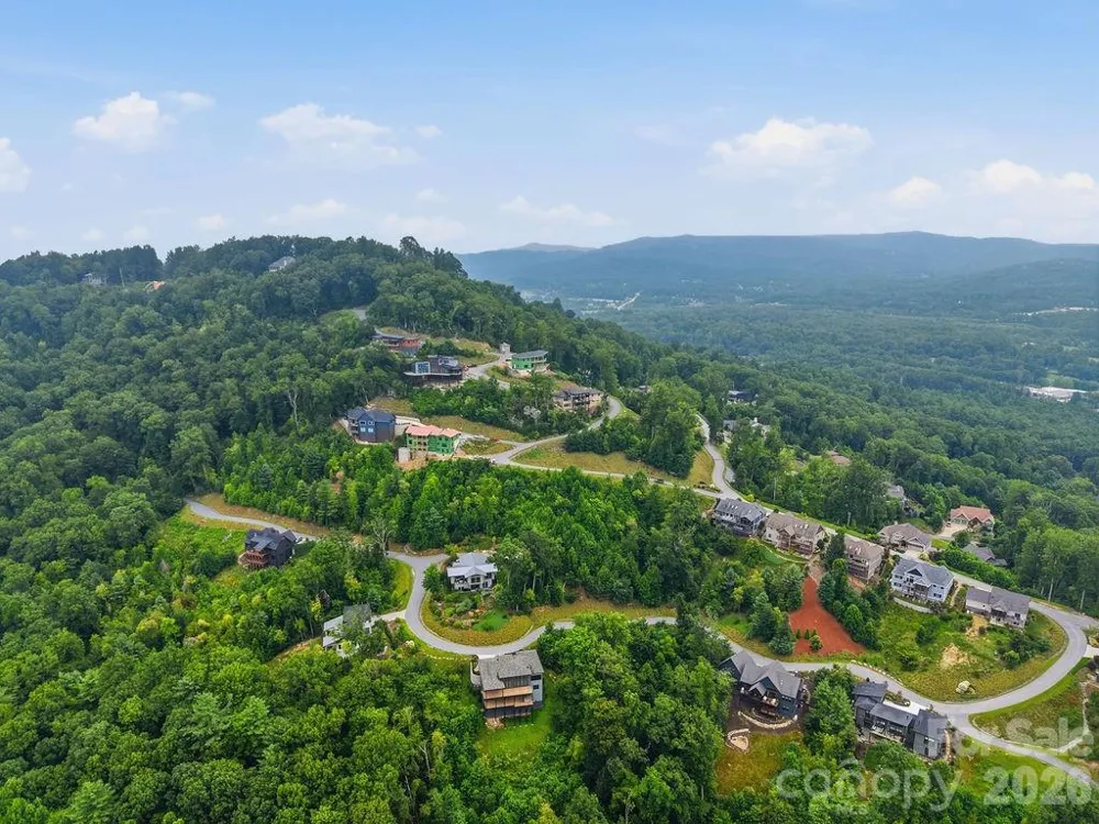 21 Marble Heights Trail Hendersonville, NC 28791