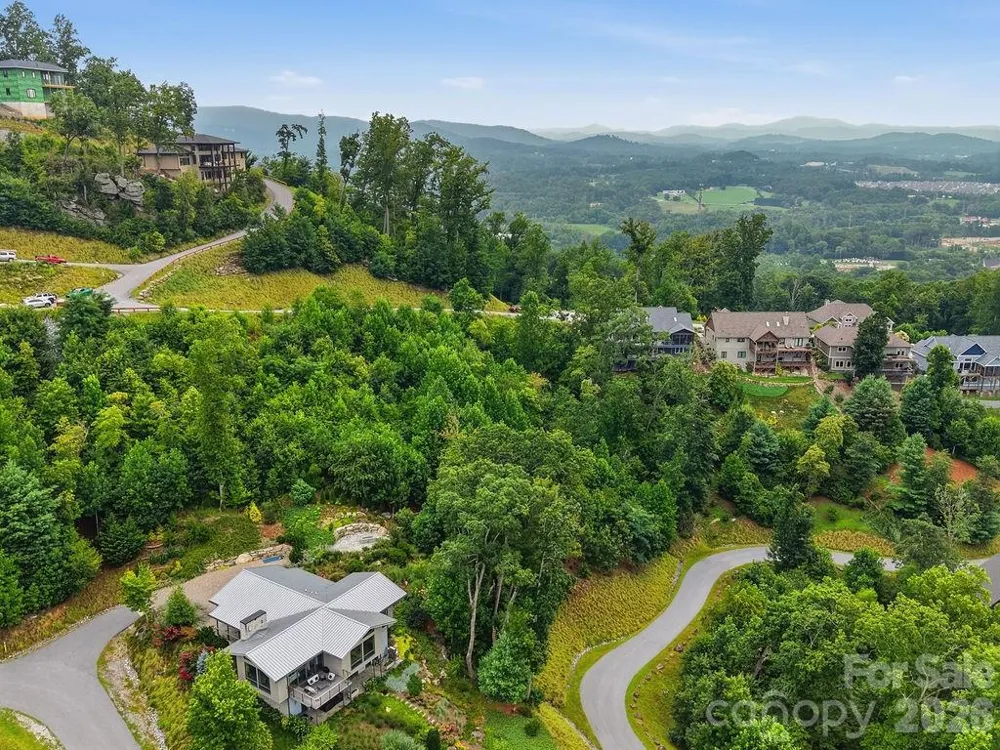 21 Marble Heights Trail Hendersonville, NC 28791