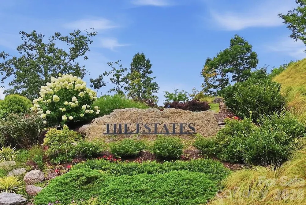 21 Marble Heights Trail Hendersonville, NC 28791