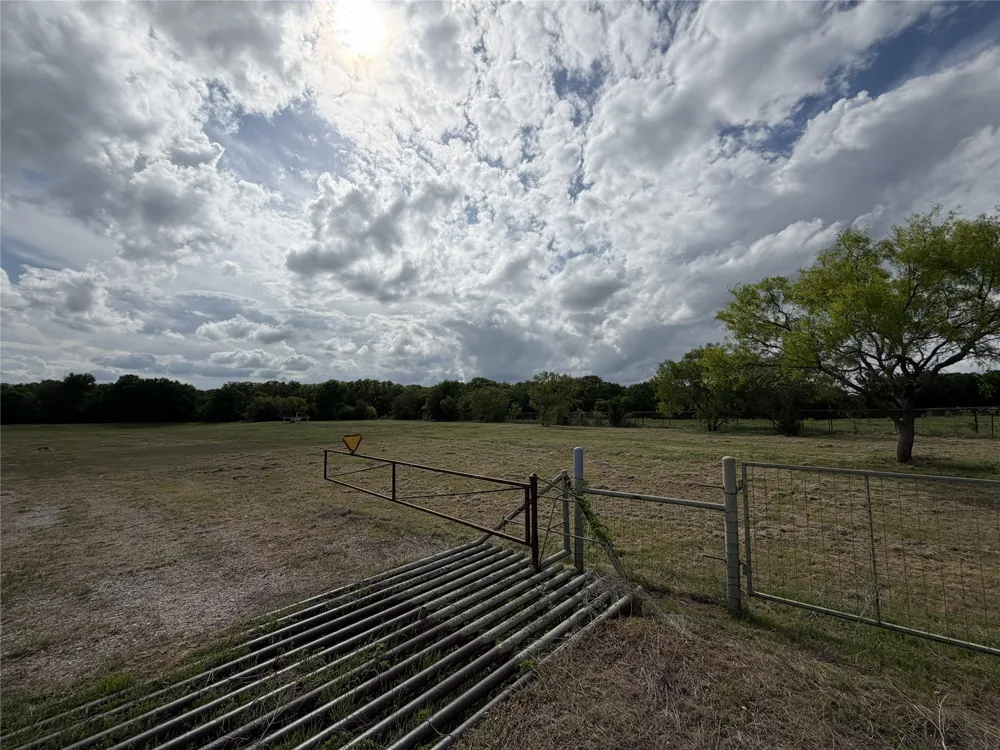 130 Brown Creek Road Weatherford, TX 76085