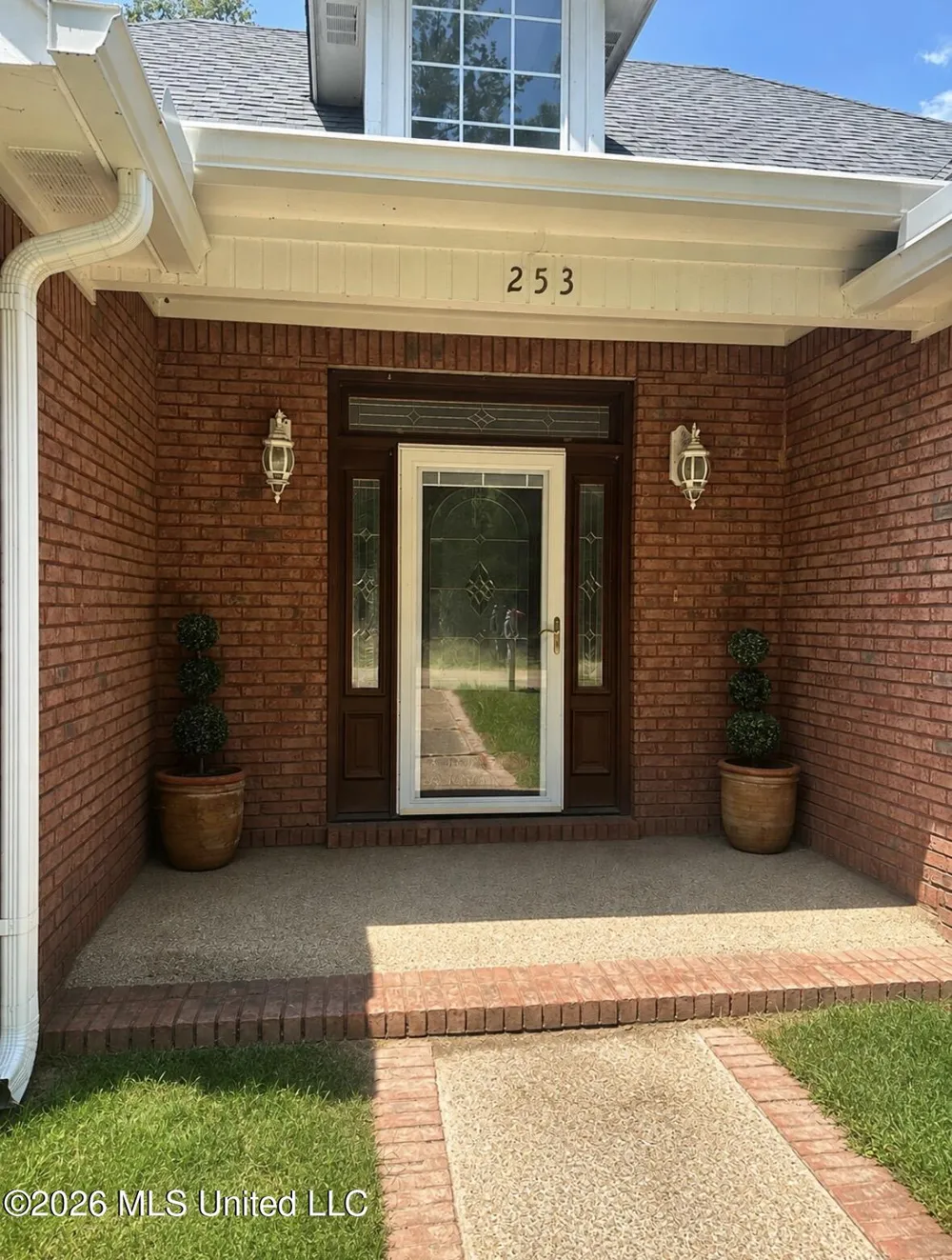 253 Windmere Drive Grenada, MS 38901