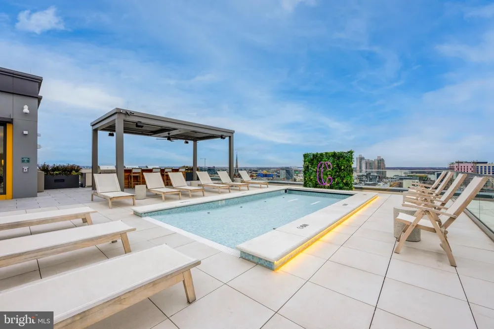 569 N 5TH STREET #610 Philadelphia, PA 19123