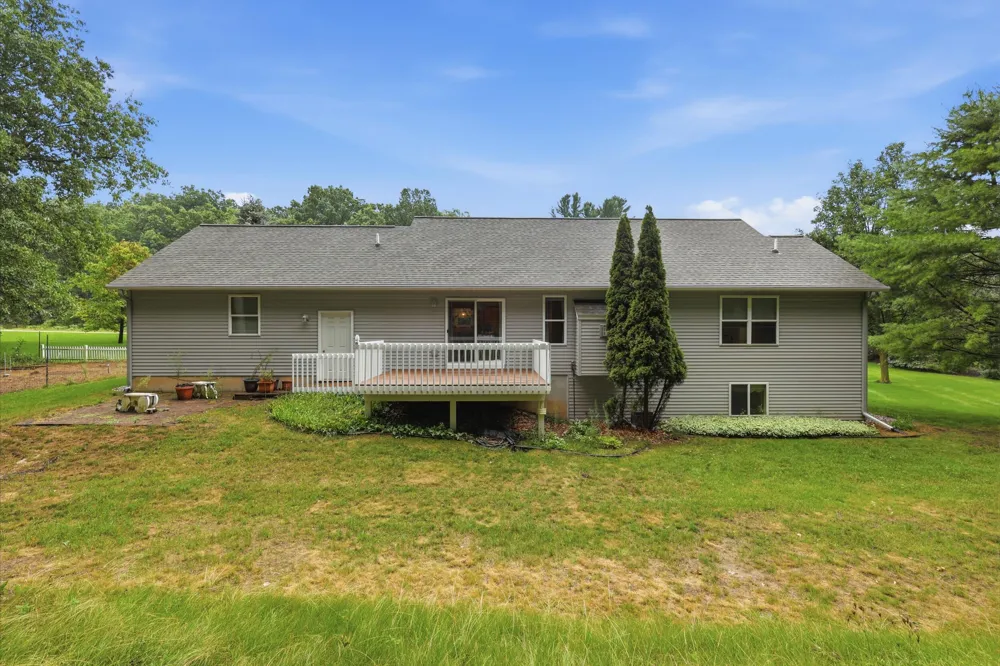 5075 Bonasa Drive NE Rockford, MI 49341