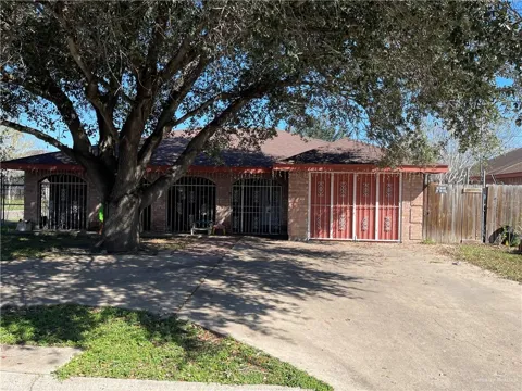 1805 Calle Linda
