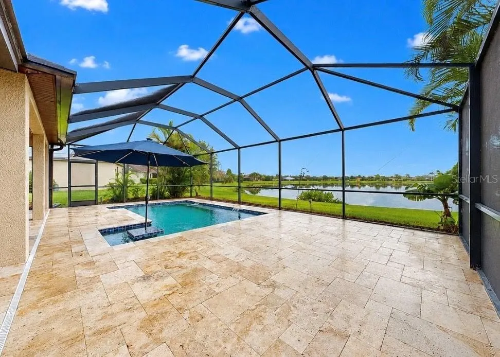 5335 SANDY SHELL DRIVE Apollo Beach, FL 33572
