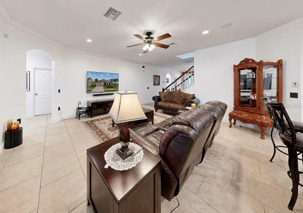 5335 SANDY SHELL DRIVE Apollo Beach, FL 33572