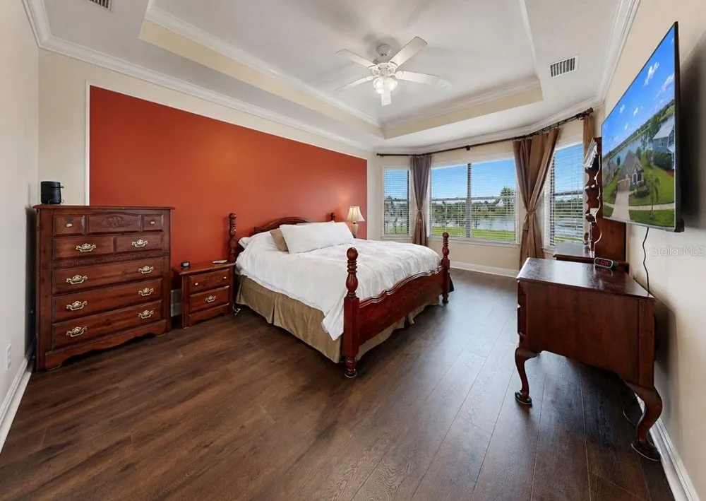 5335 SANDY SHELL DRIVE Apollo Beach, FL 33572