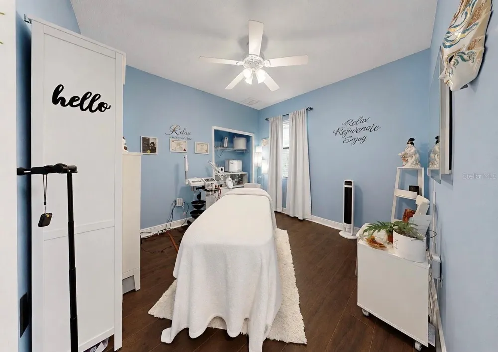 5335 SANDY SHELL DRIVE Apollo Beach, FL 33572