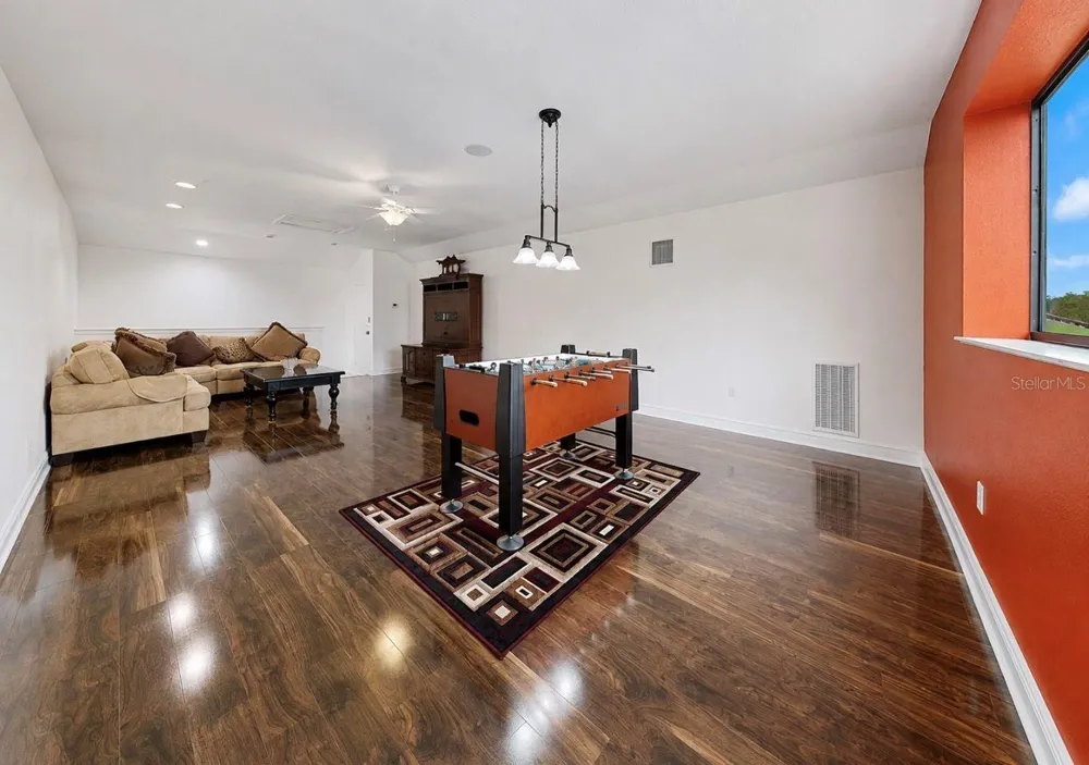 5335 SANDY SHELL DRIVE Apollo Beach, FL 33572