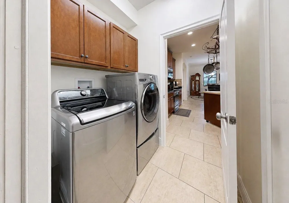 5335 SANDY SHELL DRIVE Apollo Beach, FL 33572