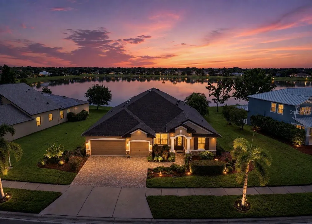 5335 SANDY SHELL DRIVE Apollo Beach, FL 33572