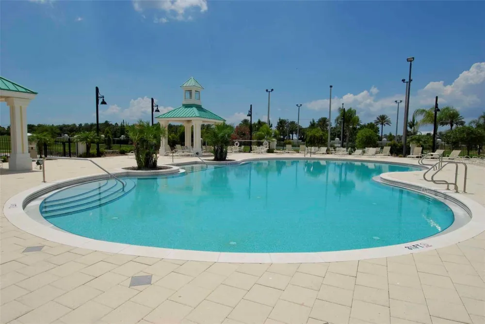 5335 SANDY SHELL DRIVE Apollo Beach, FL 33572