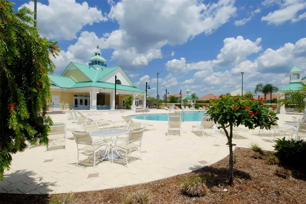 5335 SANDY SHELL DRIVE Apollo Beach, FL 33572